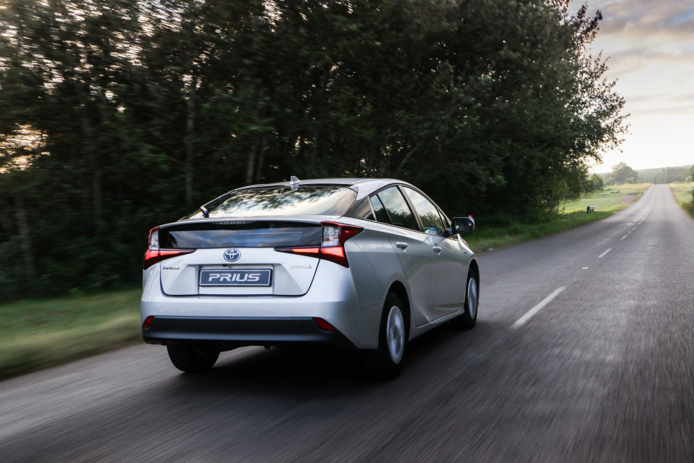 2021 Toyota Prius Moving 19