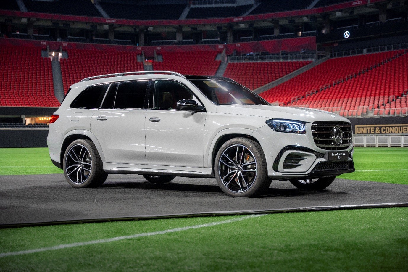 2023 Mercedes Benz GLS 3
