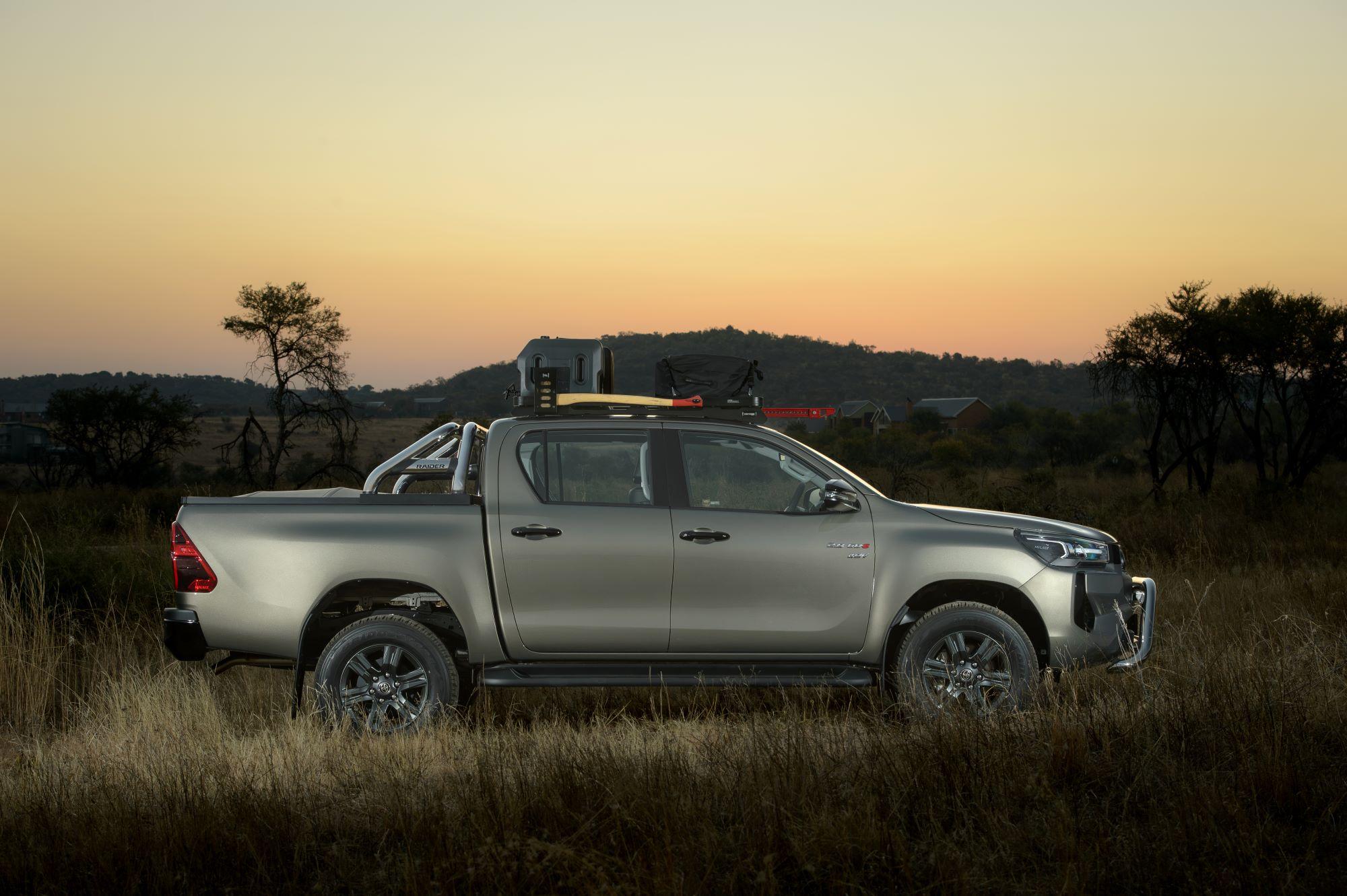 24 Hilux Hybrid3