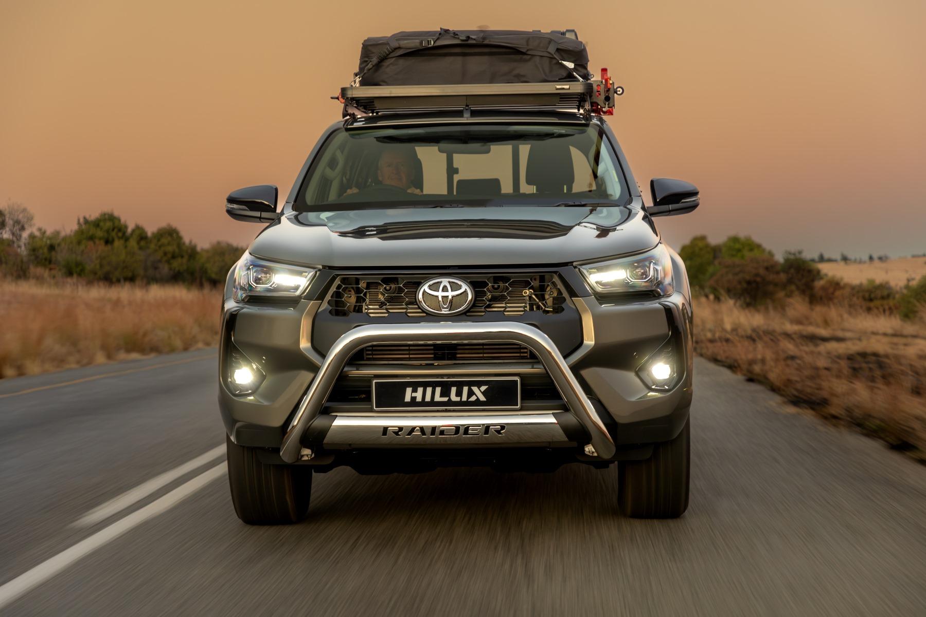 24 Hilux Hybrid6