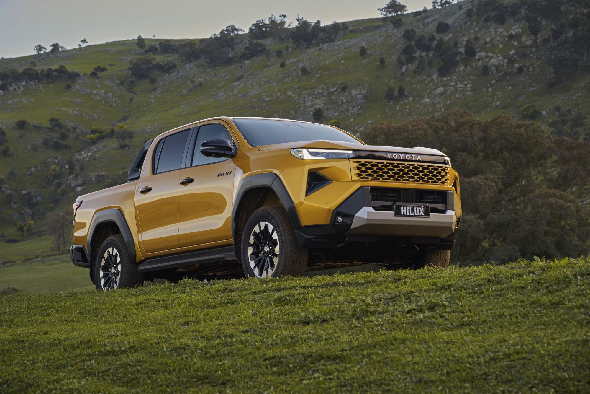 25 New Hilux4