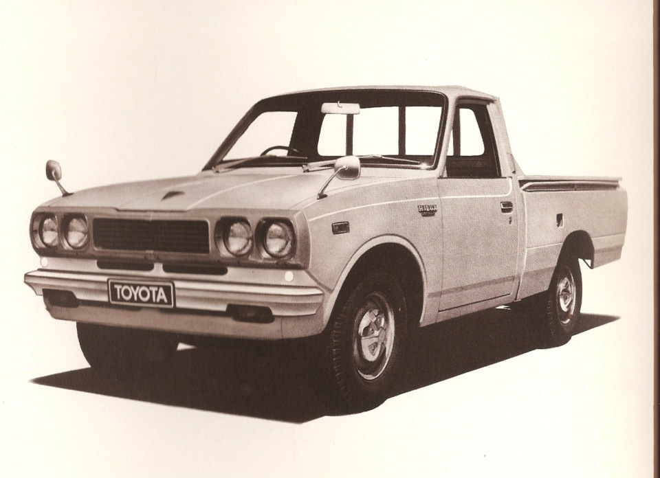 26 Hilux Record3