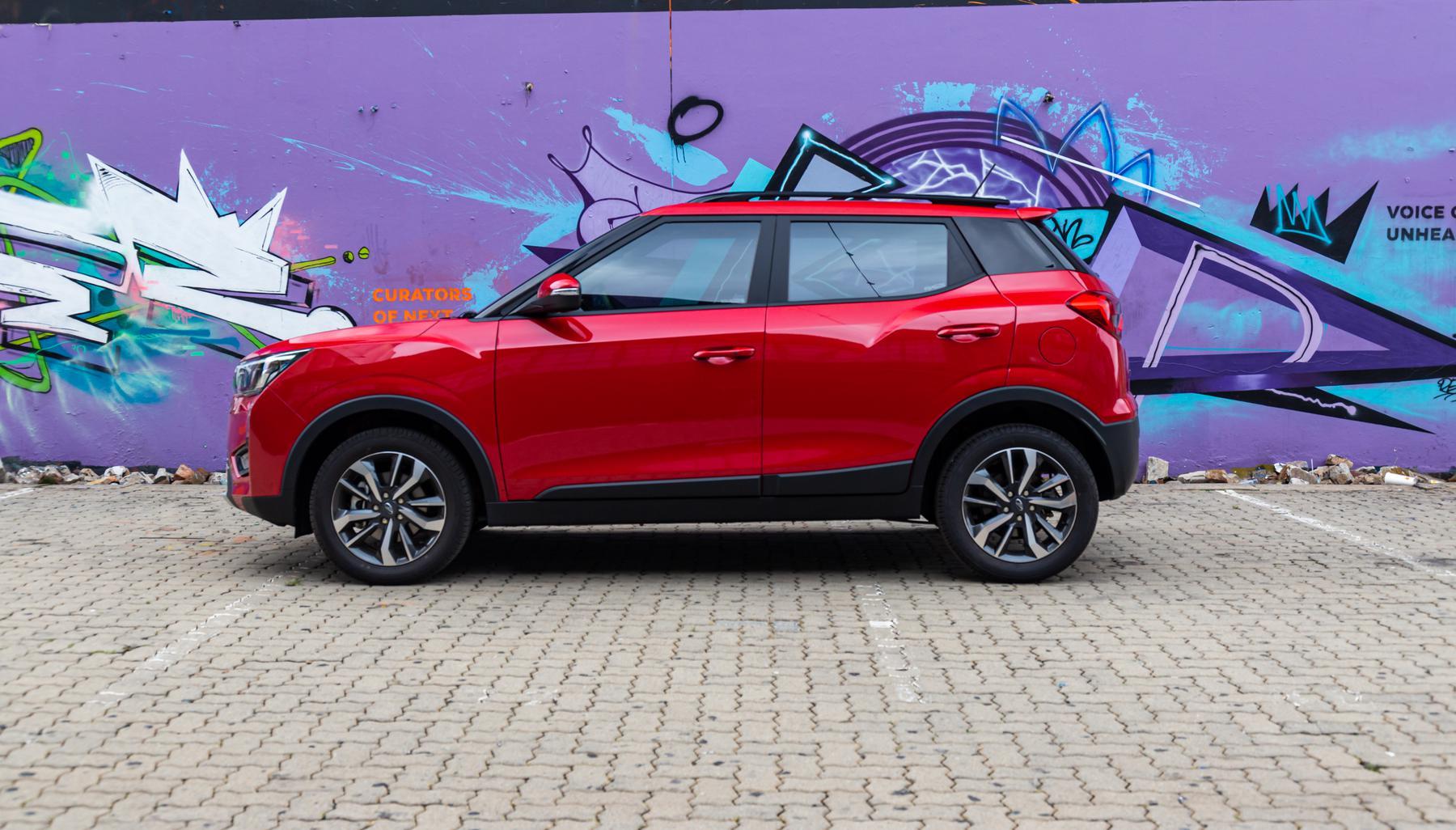 Copy of Mahindra XUV City 7 1800x1800
