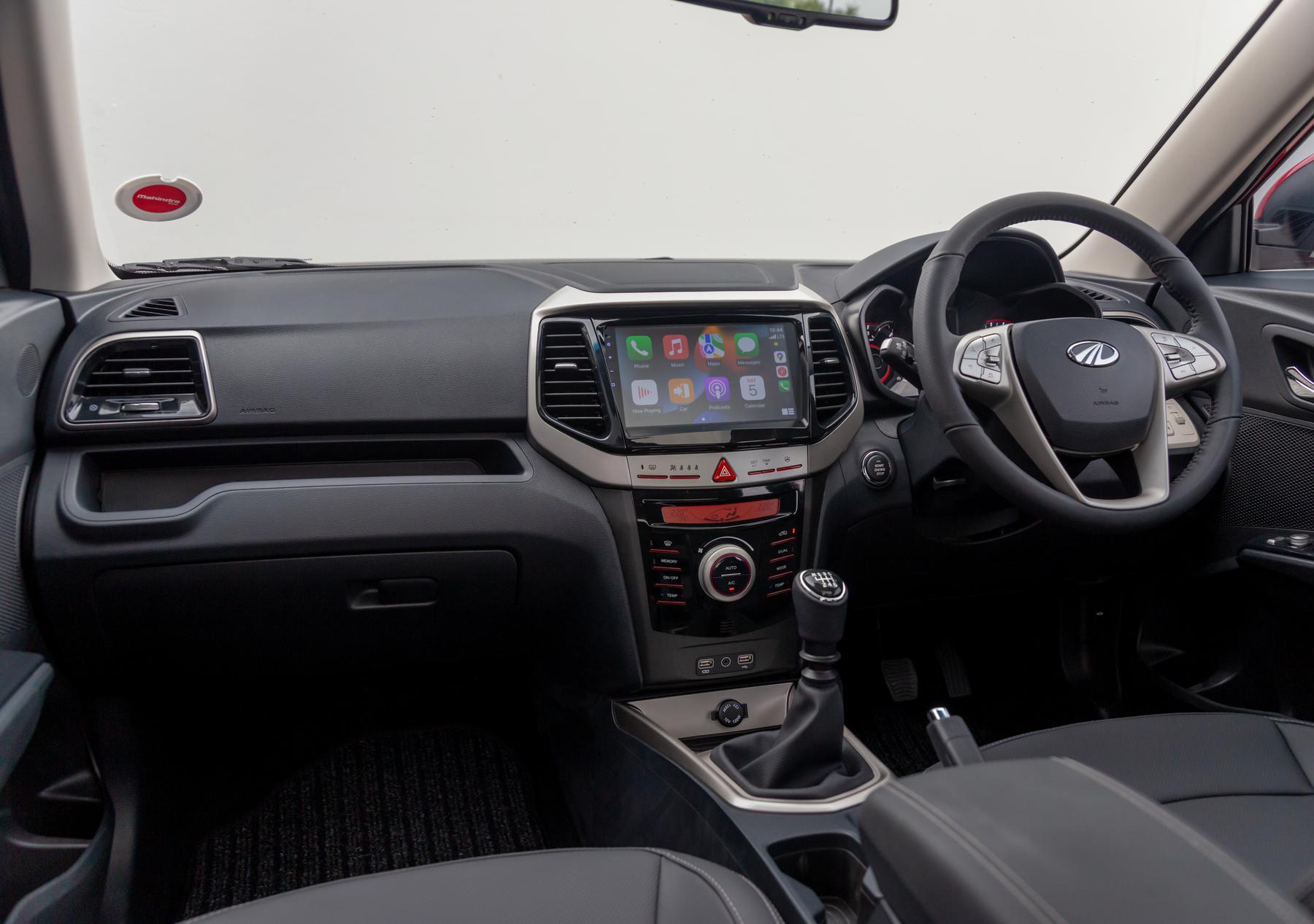 Copy of Mahindra XUV Interior 16 1800x1800