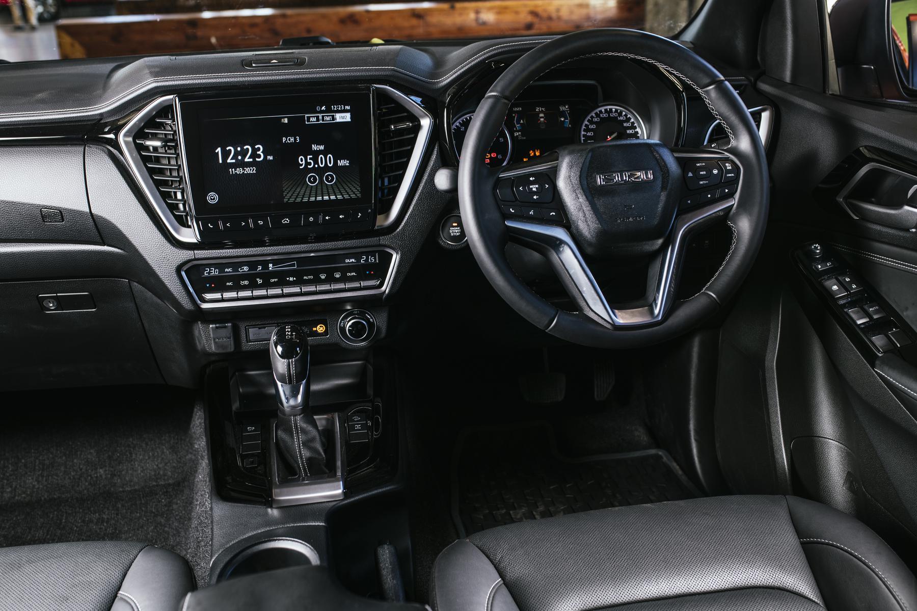D MAX 3 0 Ddi Double Cab V Cross 4x4 A T 34 1800x1800