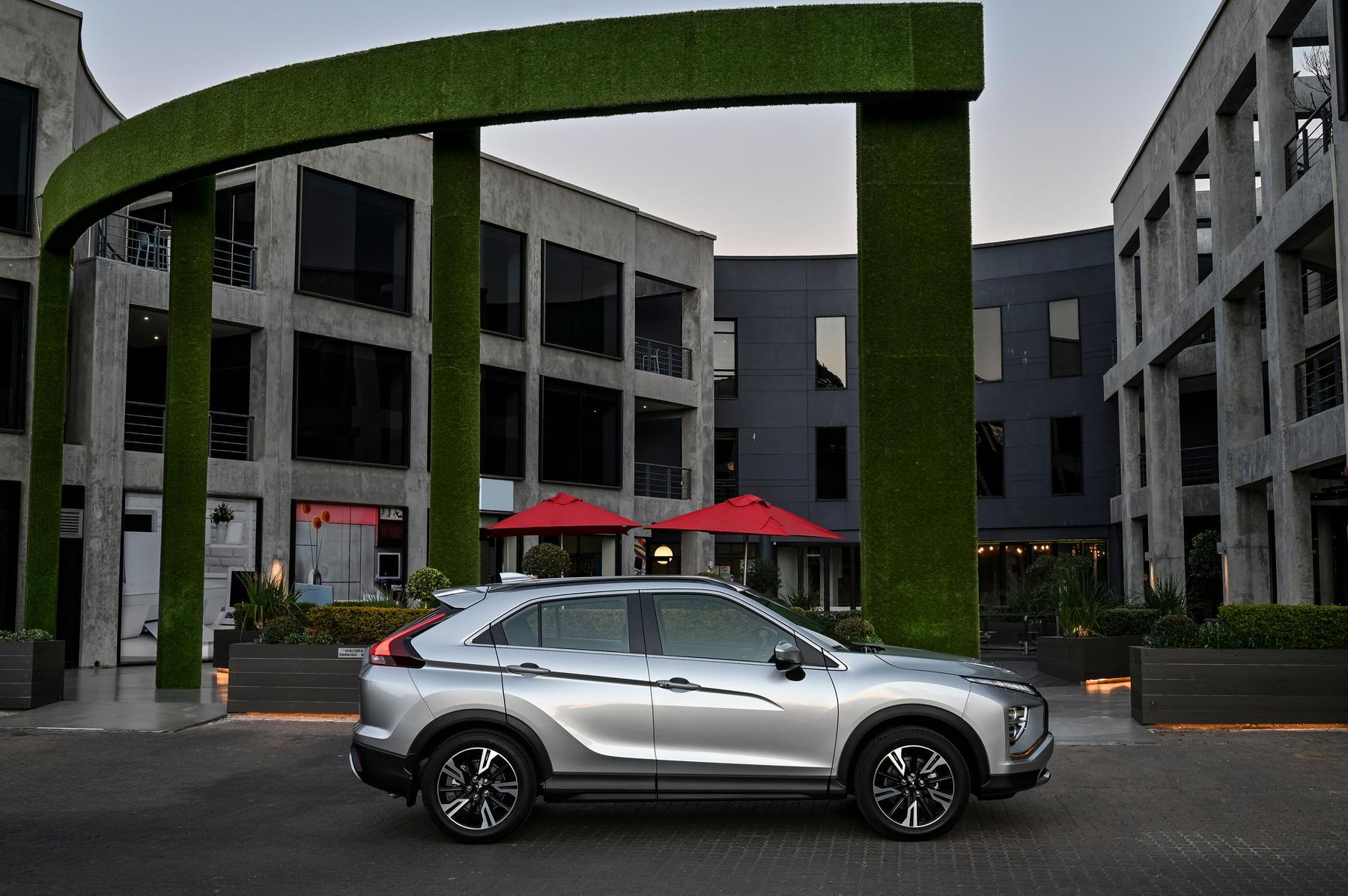 Eclipse Cross 254 1800x1800