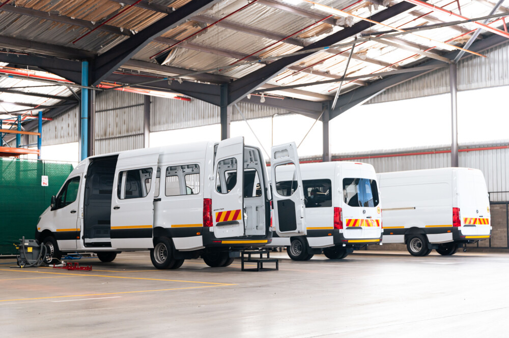 Mercedes Benz Inkanyezi Sprinter 19