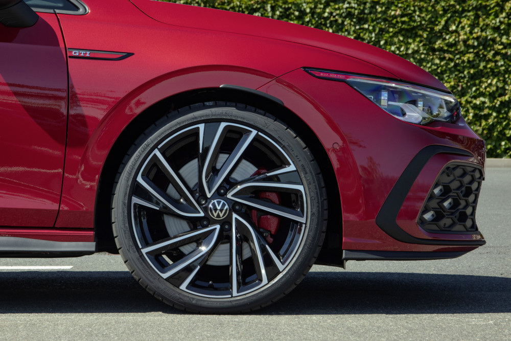 Volkwagen Golf 8 GTI 006