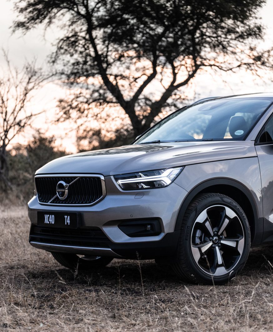 XC40 T4 8