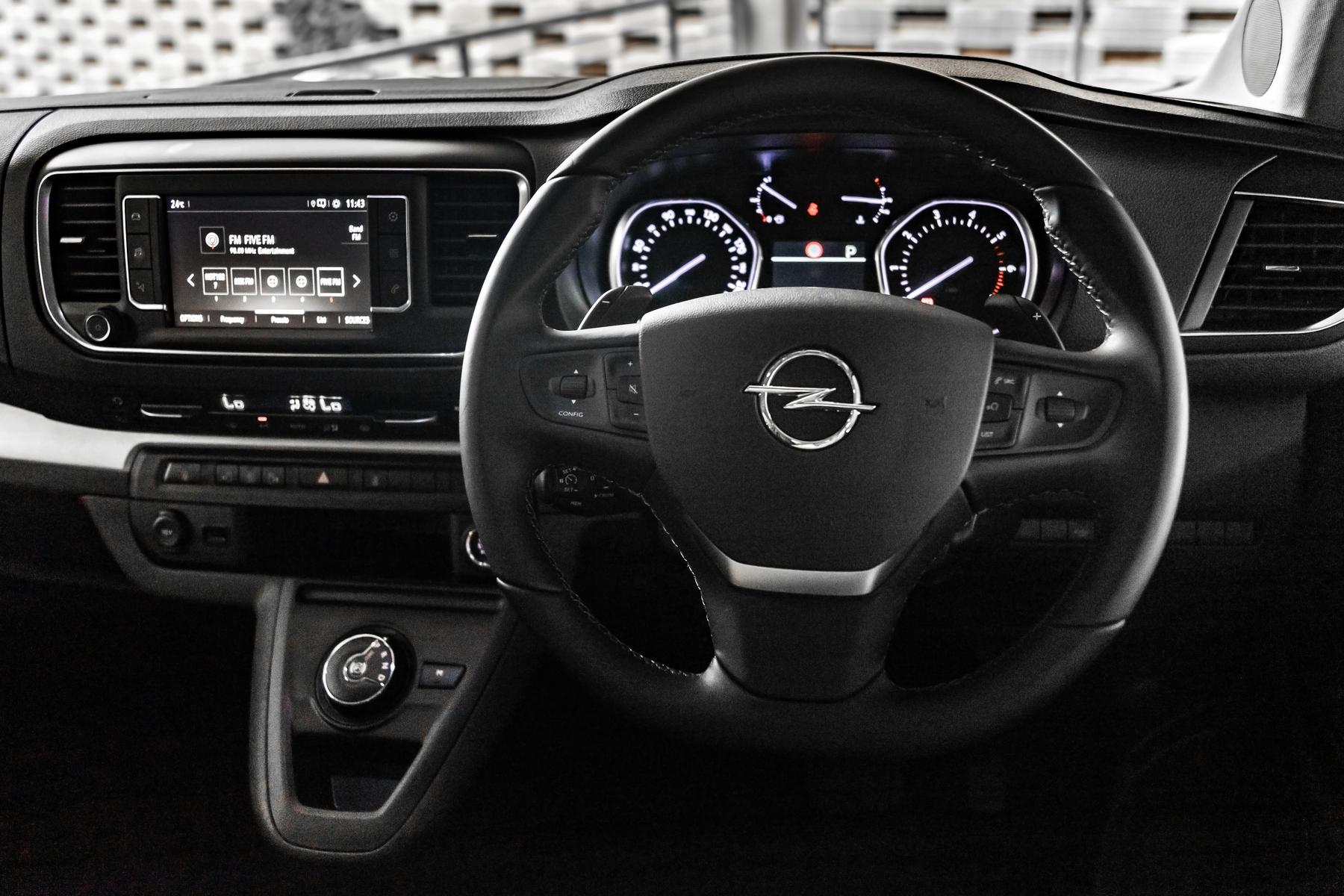 Zafira Life L 114 1800x1800