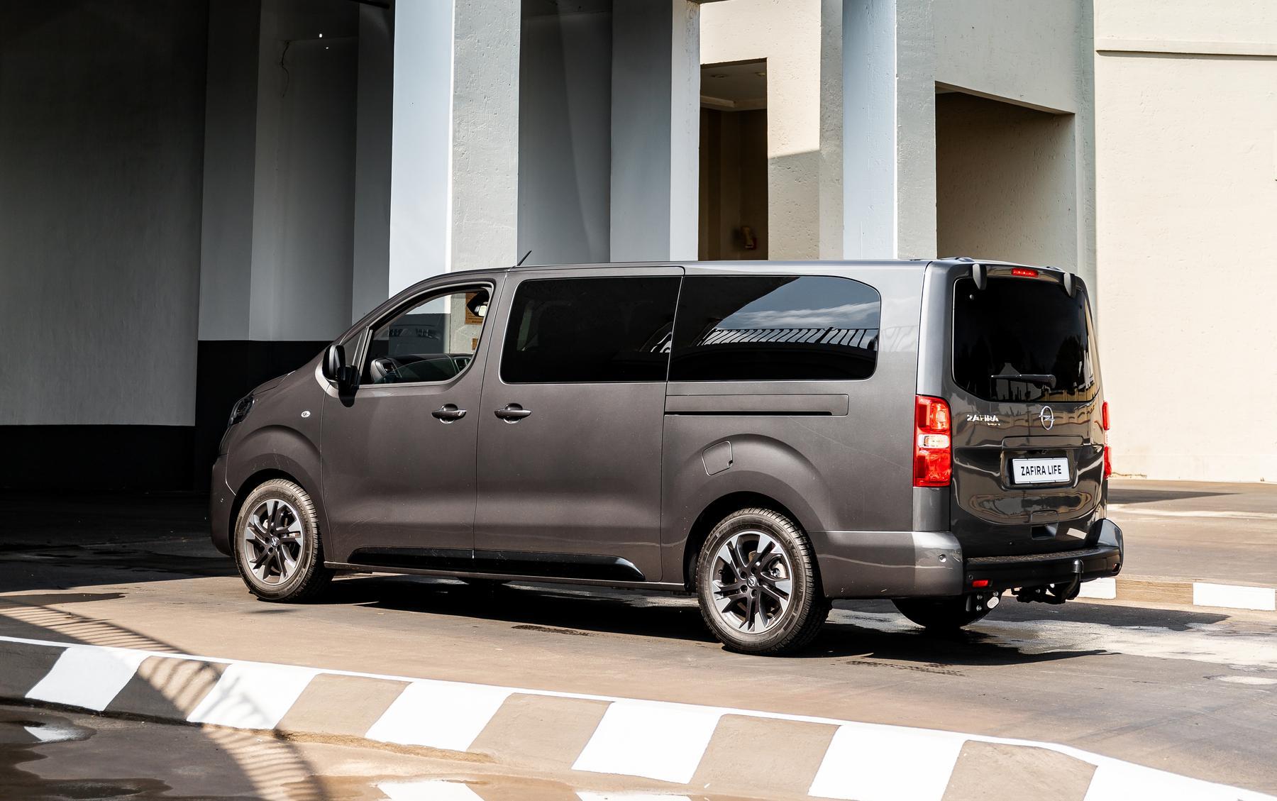 Zafira Life L 63 1800x1800