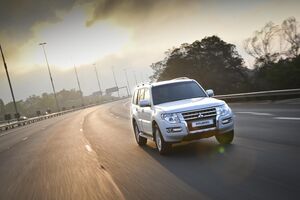 Pajero LWB Lifestyle 052 1800x1800