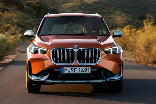22 BMWX1a