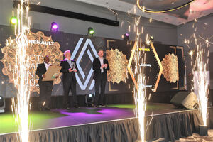 23 Ren COTY1