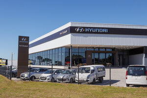 23 Hyundai K1 1 30