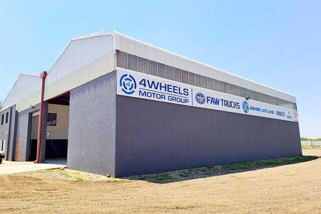 4 Wheel Trucks1