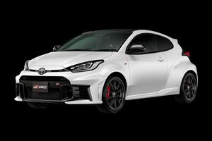 24 Yaris1
