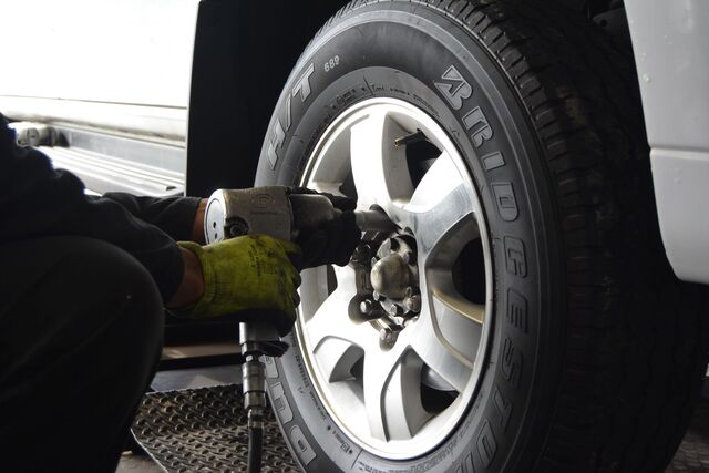 24 Kelston Tyres1