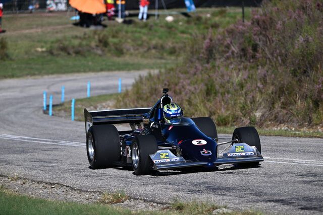 24 Hill F1