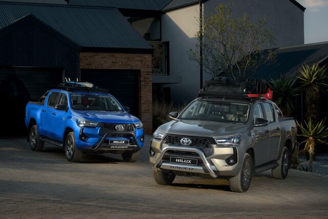 24 Hilux Hybrid1