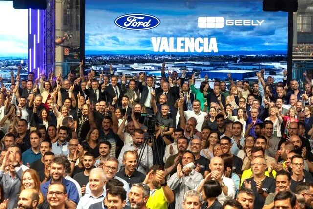 26 Geely Ford1