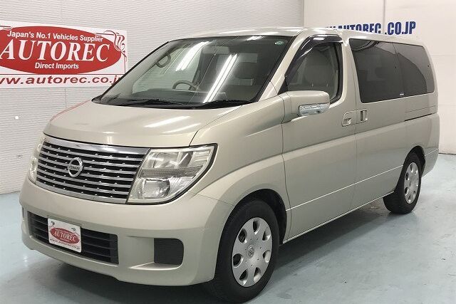 KZN n4 2005 Nissan Elgrand V